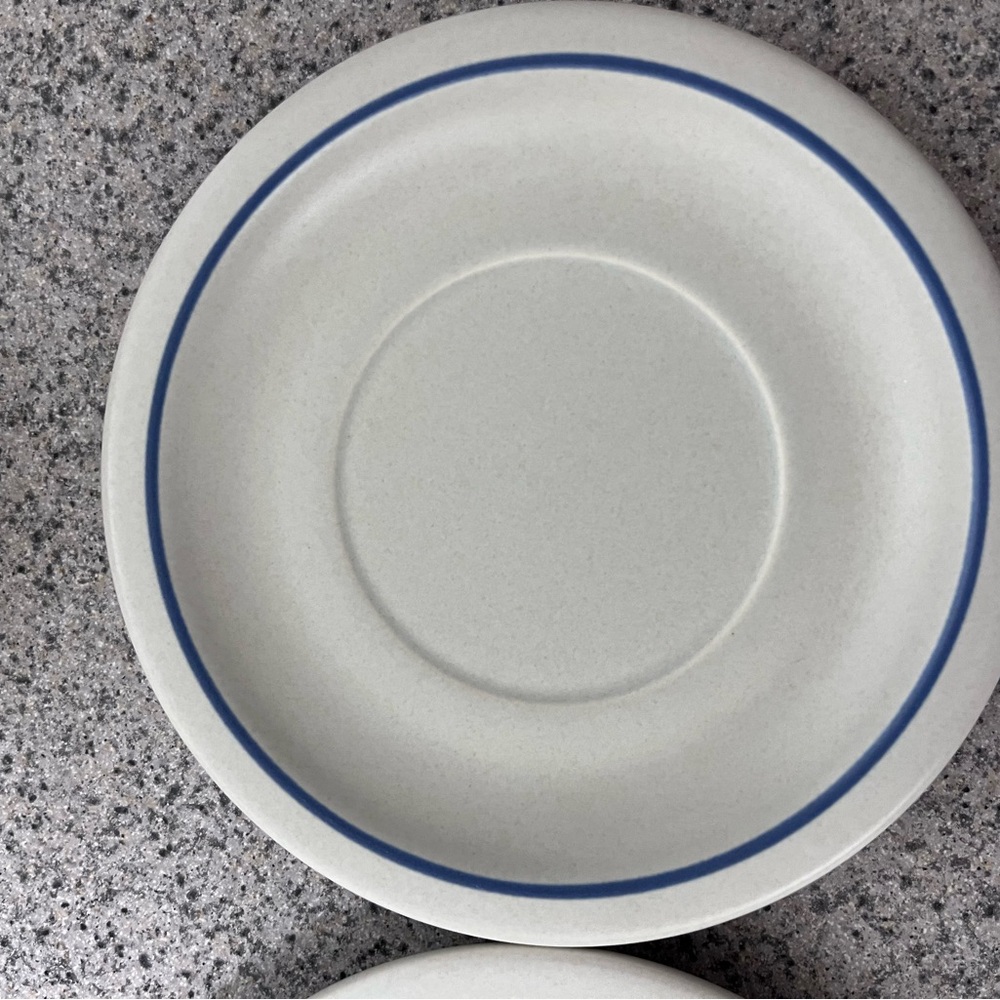 Pfaltzgraff Yorktowne Pattern Blue and White Ceramic Mugs & Saucers - Picture 14 of 16